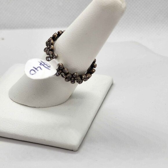 Brand NEW   Sterling Silver 925 All Around Daisies Ring - Picture 3 of 4